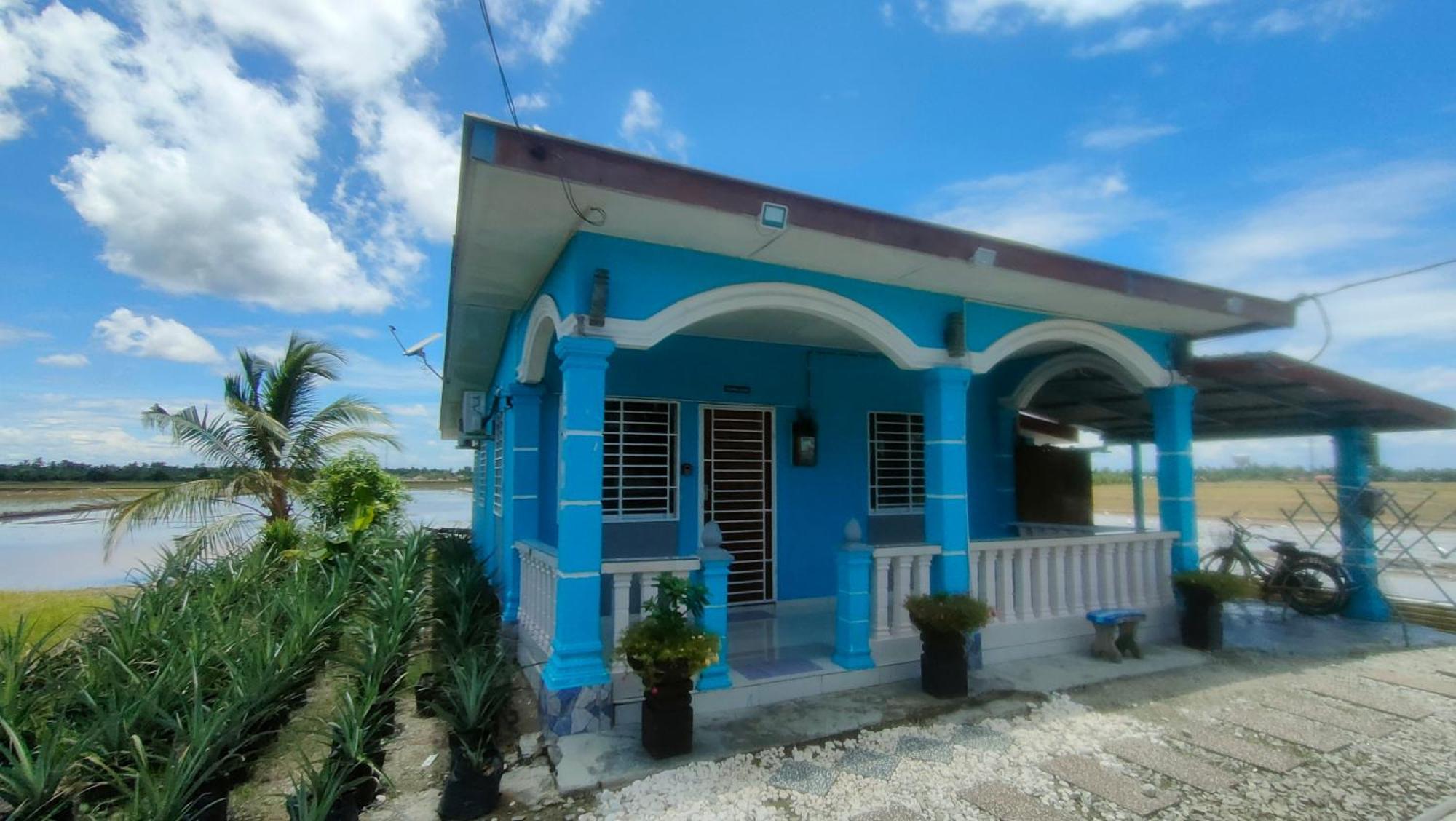 Izz Homestay Sawah Padi Sungai Besar ! Oda fotoğraf